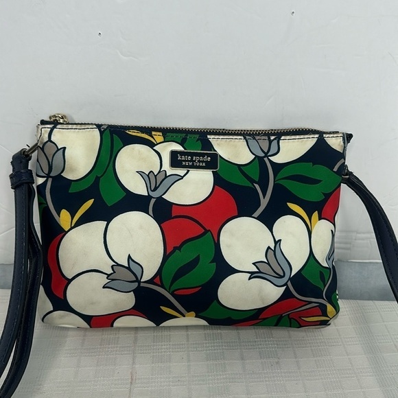 kate spade Handbags - Kate Spade Multicolor Floral Crossbody Bag